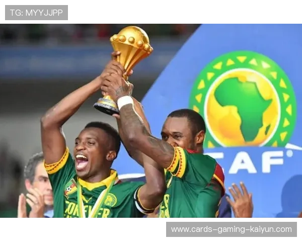 皇马替补席哑火,关键替换策略遭球迷炮轰 皇马替补席哑火,关键替换策略遭球迷炮轰