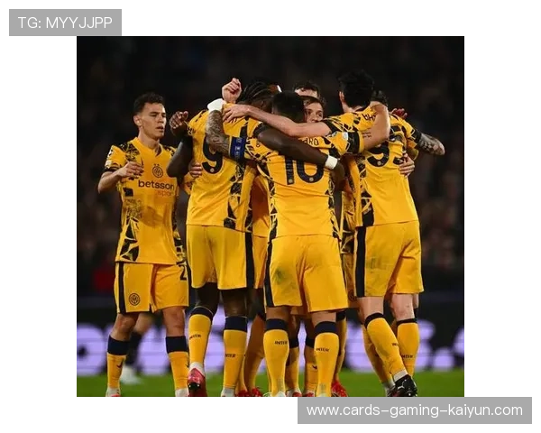 费耶诺德锁定大范围扫荡型中场,未来之星引发各界瞩目 费耶诺德锁定大范围扫荡型中场,未来之星引发各界瞩目