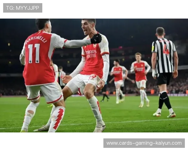 阿森纳锋线多点开花赢得称赞