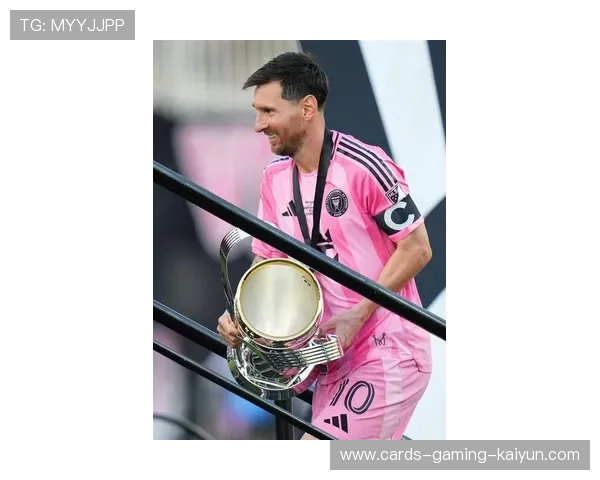 梅西的传球再次惊艳全场，迈阿密国际三冠荣耀时刻